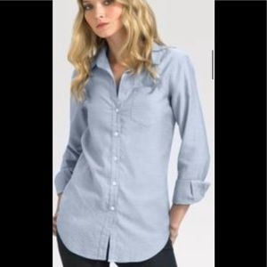 Classic Theory button down shirt. Perfect for work or play.